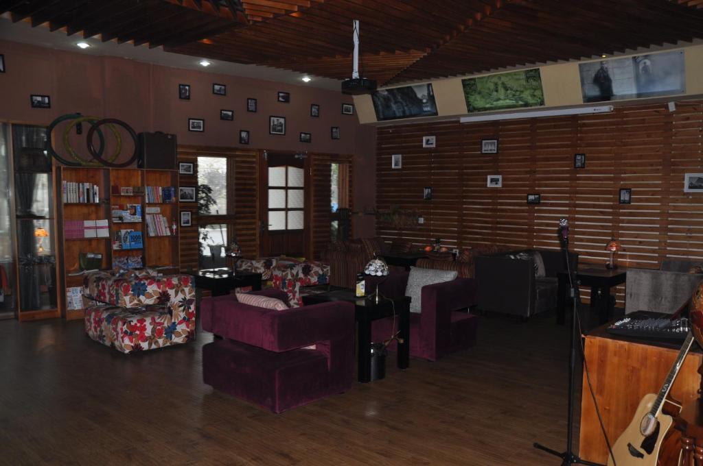 Dengfeng Climb International Youth Hostel Экстерьер фото